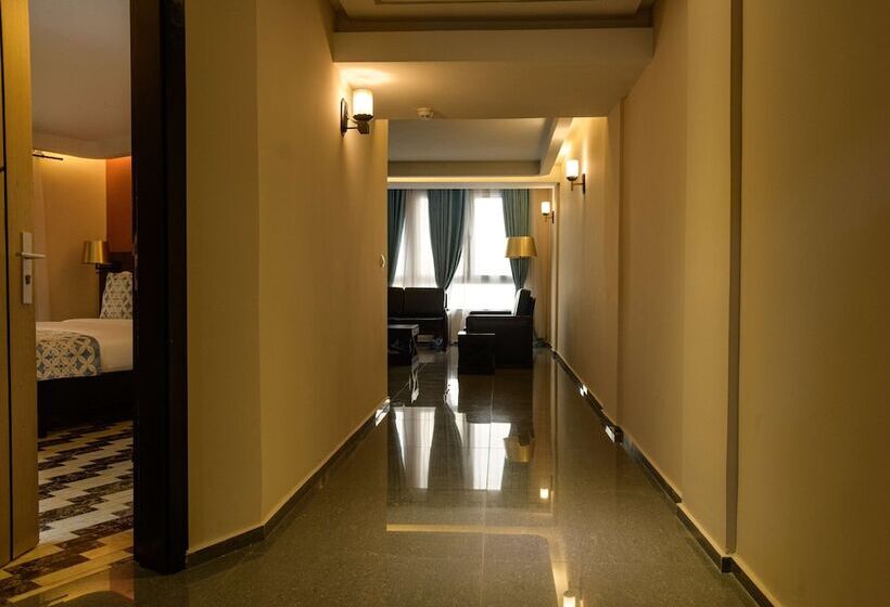 سوییت سوپریور, Best Western Plus Soaho Douala Airport