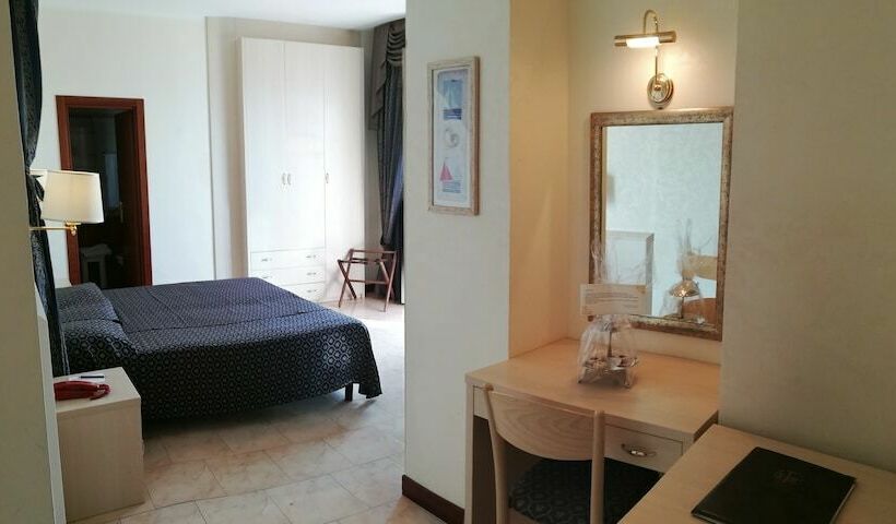 Triple Room Sea View, Caravelle&minicaravelle