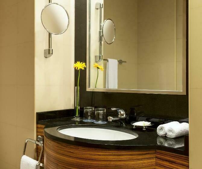 Классический Номер, Four Points By Sheraton Bur Dubai
