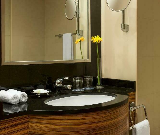 Люкс Executive Кровать Кинг, Four Points By Sheraton Bur Dubai