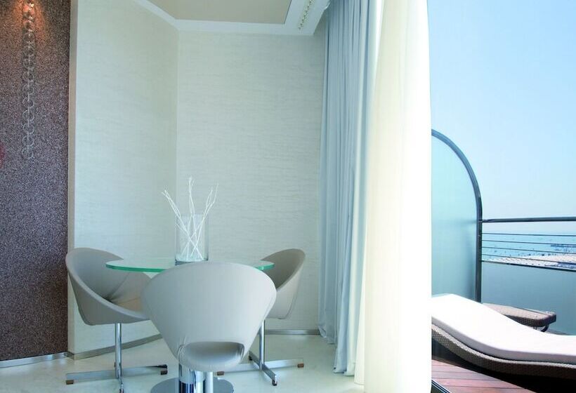 Люкс Deluxe 2 Спальни, Waldorf  Premier Resort