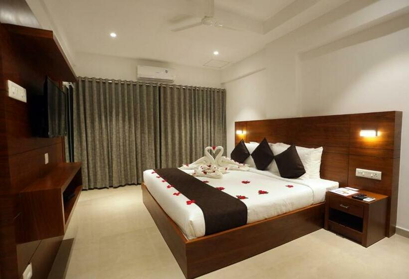디럭스 룸, Iswarya Residency