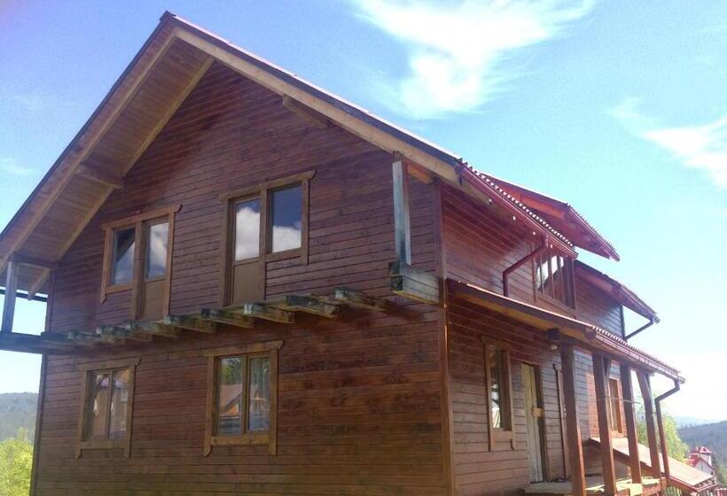 آپارتمان 3 خوابه, Mini Cottage