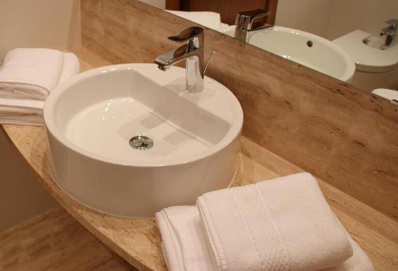 إستديو قياسى مطل على حمام السباحة, Aparthotel Golf Beach