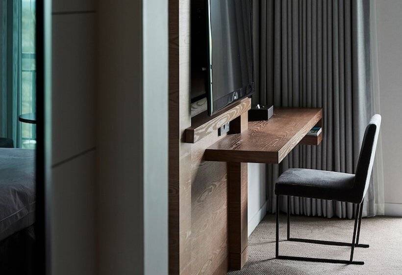 Семейный Номер Deluxe, The Suites Hotel Jeju