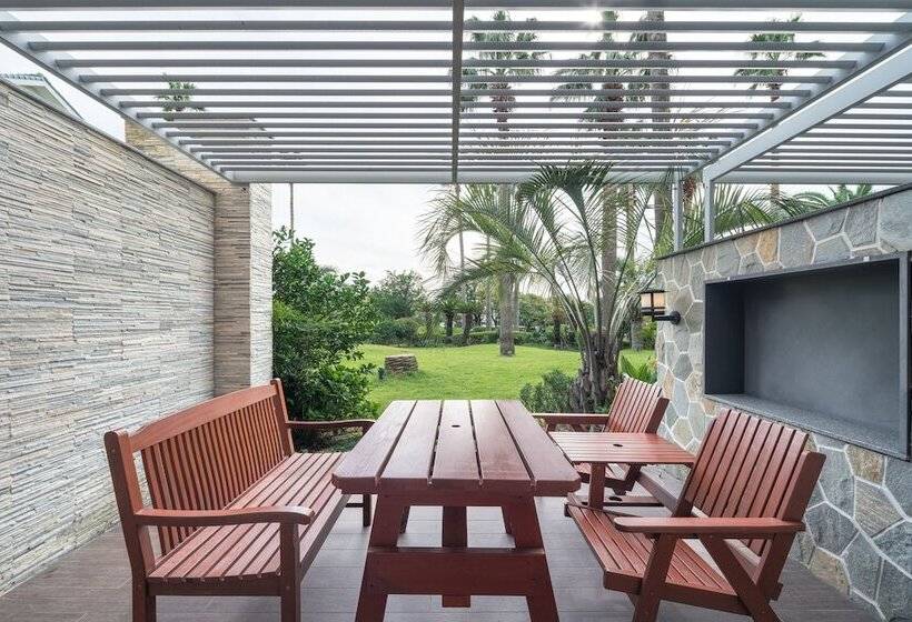 חדר משפחתי, The Suites Hotel Jeju