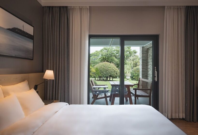 חדר משפחתי, The Suites Hotel Jeju