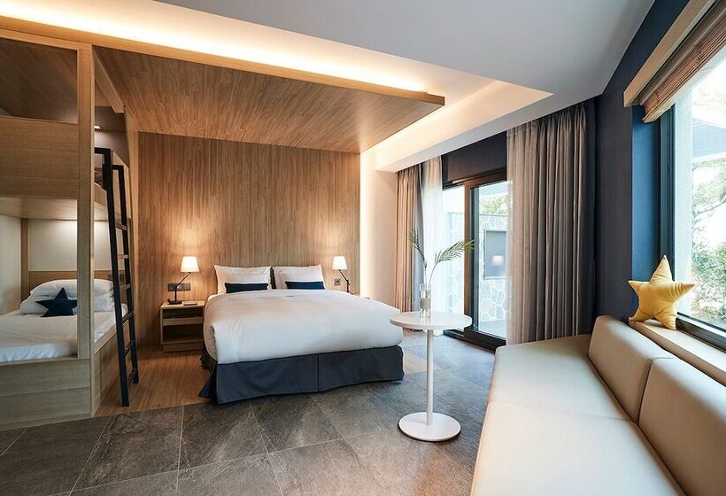 Семейный Номер, The Suites Hotel Jeju