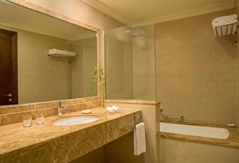 Семейный Номер, Miramar Al Aqah Beach Resort