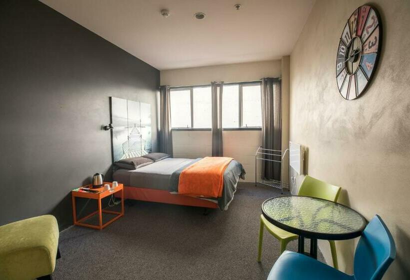 اتاق استاندارد, Rock Solid Backpackers Rotorua