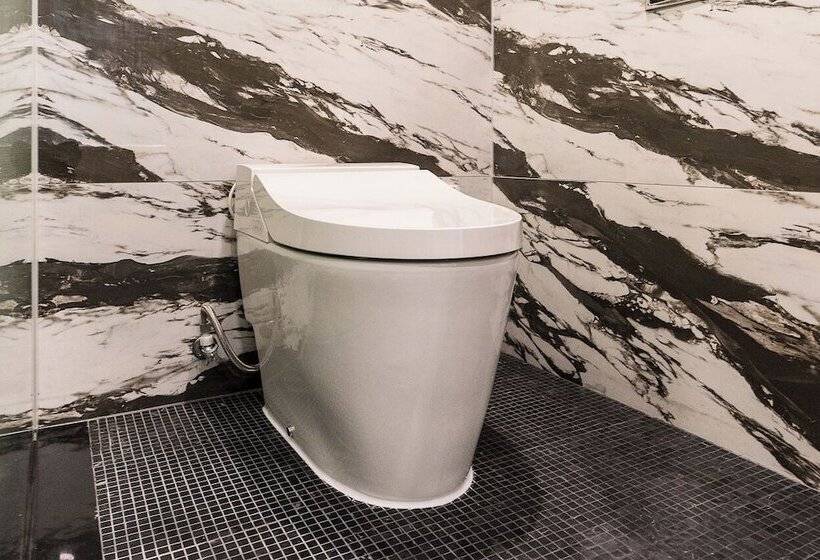 Quarto Deluxe, The May Jongno
