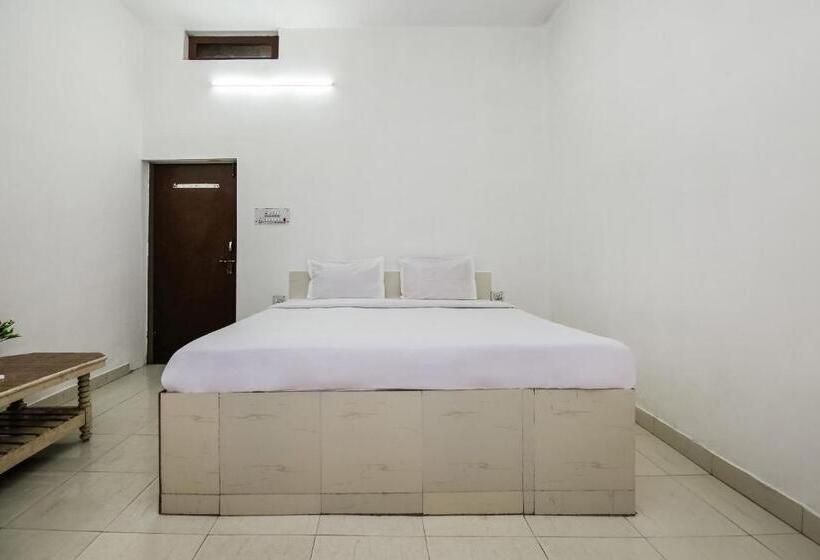 Трехместный Номер Классика, Spot On 36622 Hotel All Orchha View