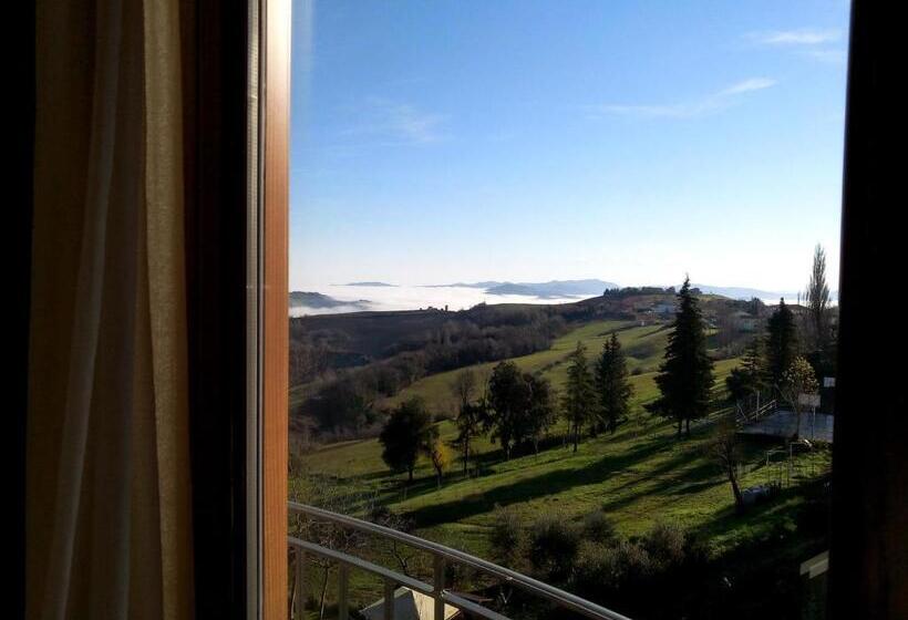 Номер Superior, Albergo Diffuso   Il Poggetto Tra Urbino & San Marino