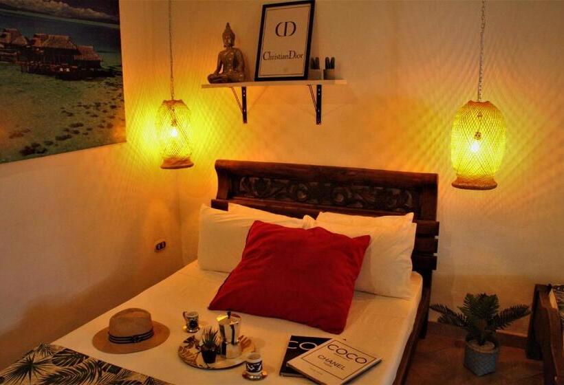 اتاق اکونومی, Boutique Budapez