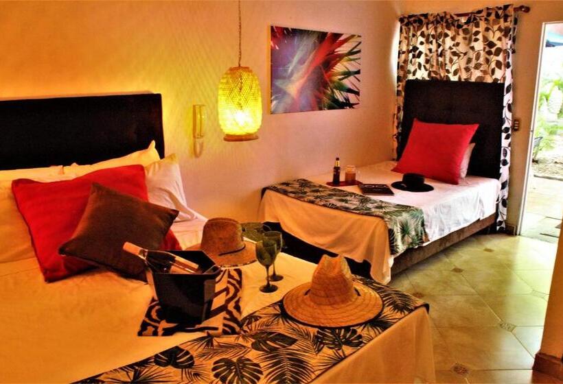 Economy Quadruple Room, Boutique Budapez