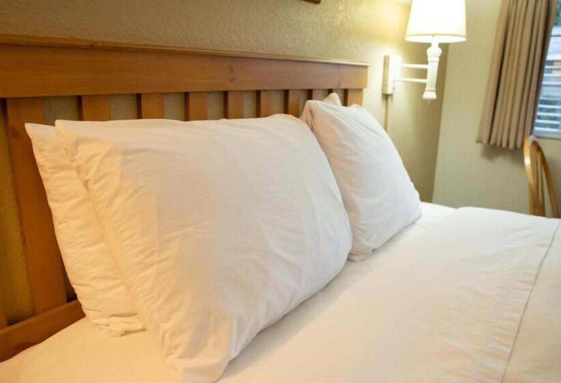 Люкс Deluxe Кровать Кинг, Cold Creek Inn
