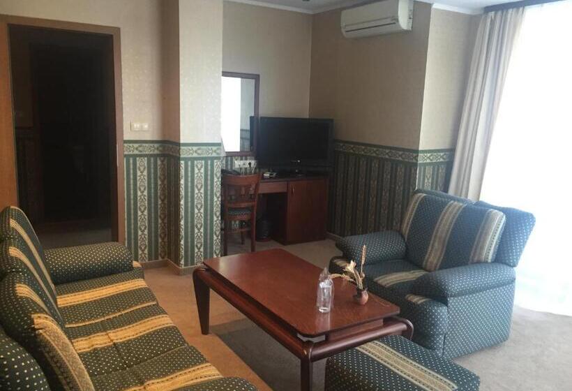 Люкс, Chateau Montagne Hotel Troyan
