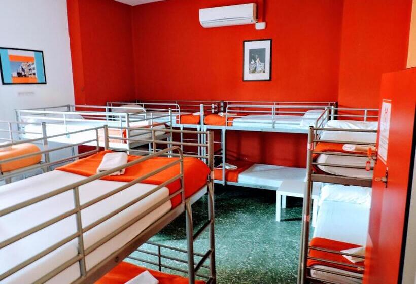 تختخواب در اتاق مشترک, Feetup Home Backpackers Valencia