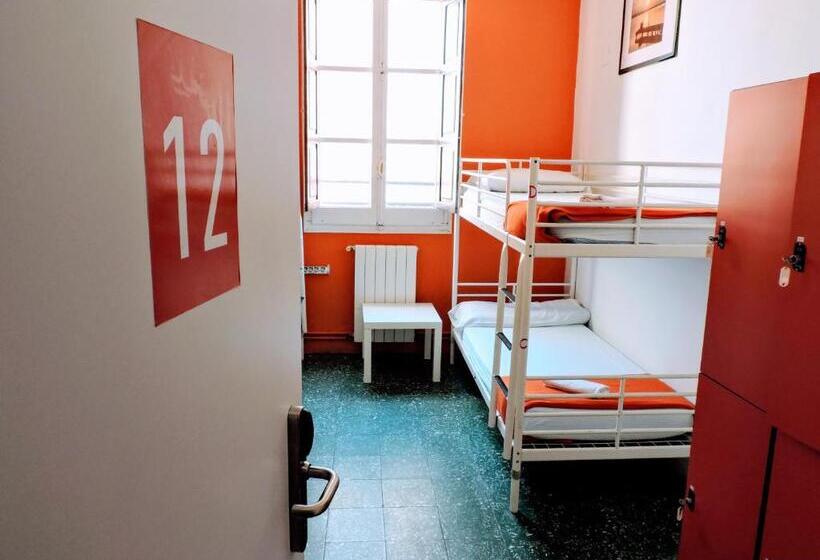 تختخواب در اتاق مشترک, Feetup Home Backpackers Valencia