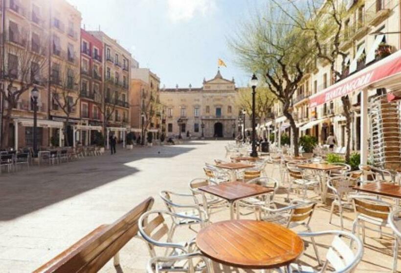스탠다드 전망 룸, Plaça De La Font