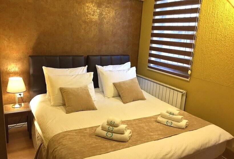 اتاق اکونومی, Istanbul Golden Horn