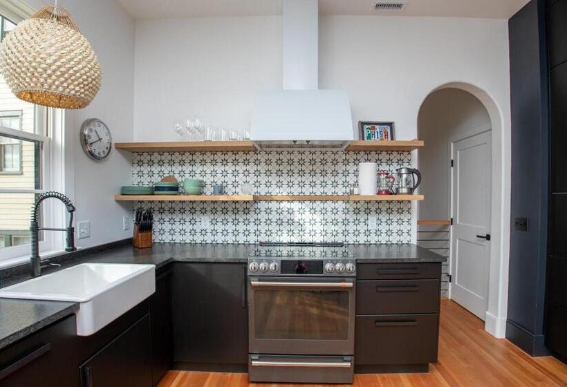 1 Bedroom Penthouse Apartment, South Main Residences By Surf