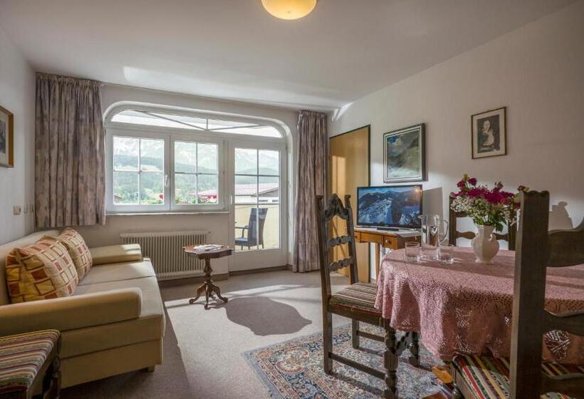 Апартаменты 2 Спальни, Apparthotel Tom Sojer