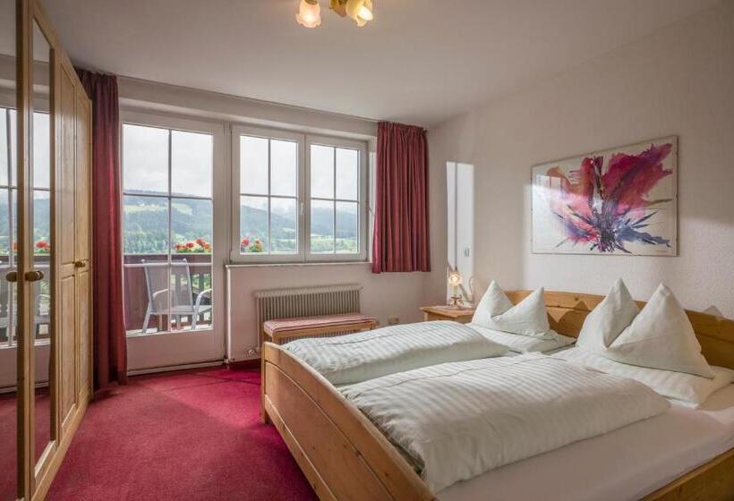 Апартаменты 3 Спальни, Apparthotel Tom Sojer