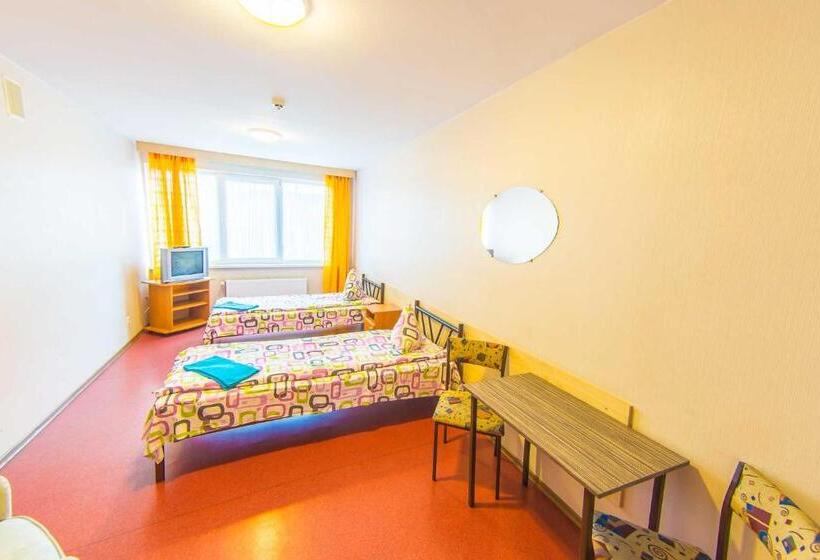 اتاق اکونومی, Hostel Brize