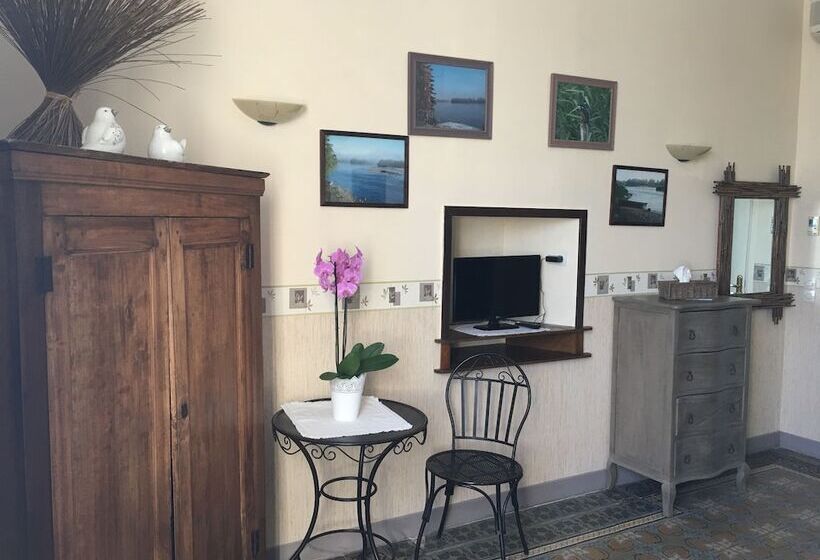 اتاق راحتی, De La Loire