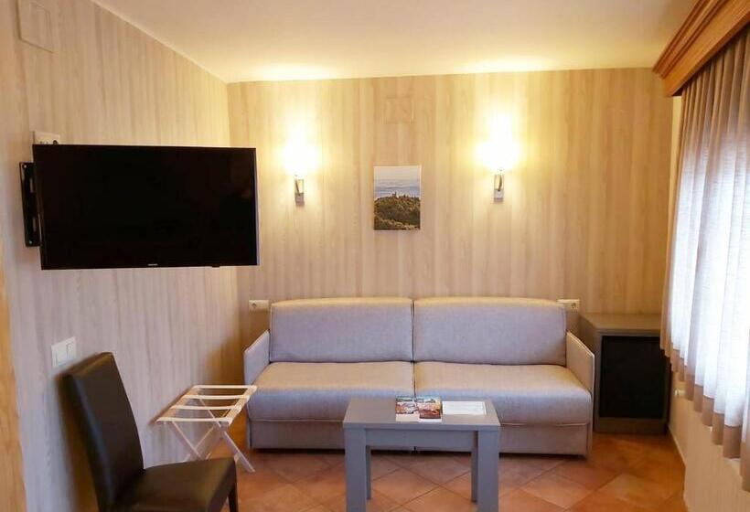 Номер Superior, Restaurante La Quadra