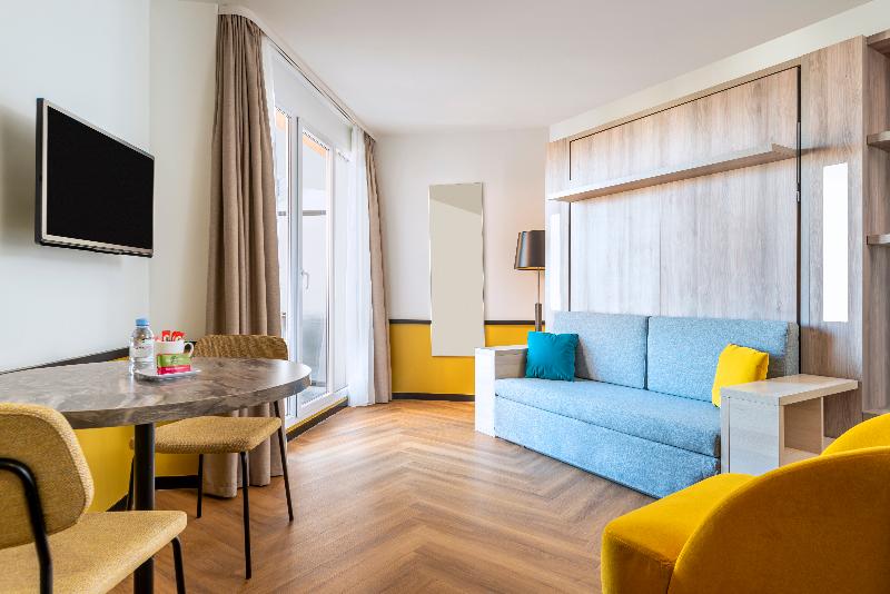 Студио Стандарт с Балконом, Aparthotel Adagio Paris Montrouge