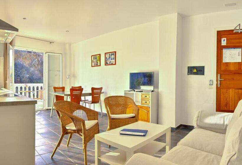 Апартаменты 2 Спальни, Apartamentos Adjovimar