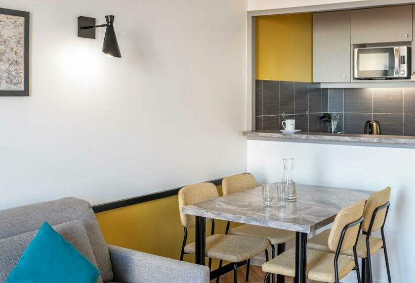 Апартаменты 1 Спальня с Балконом, Aparthotel Adagio Paris Montrouge