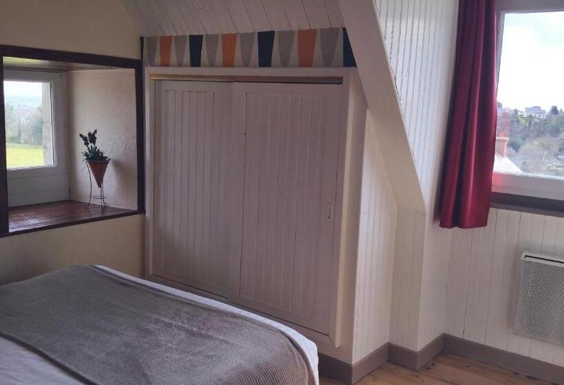 اتاق استاندارد چهار تخته, Le Relais De Launay