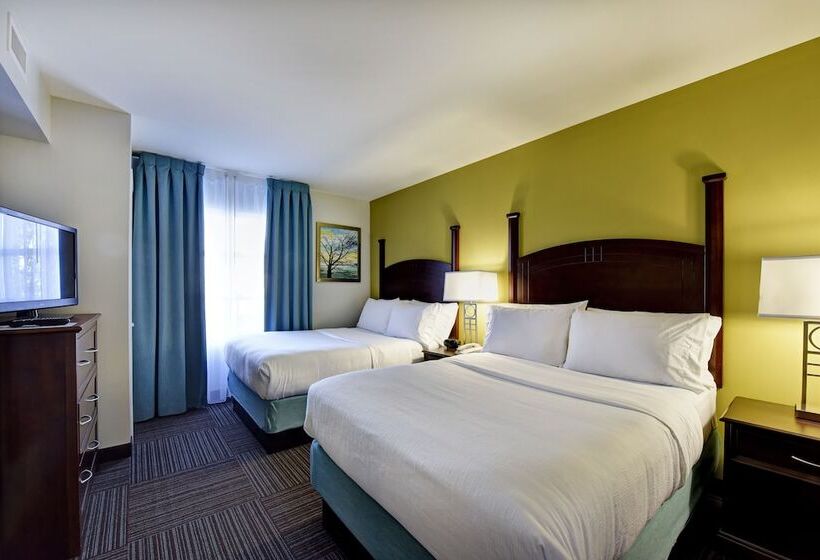 带2个卧室的套房, Staybridge Suites Guelph, An Ihg