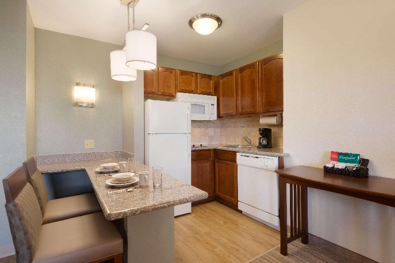 带2个卧室的套房, Staybridge Suites Guelph, An Ihg