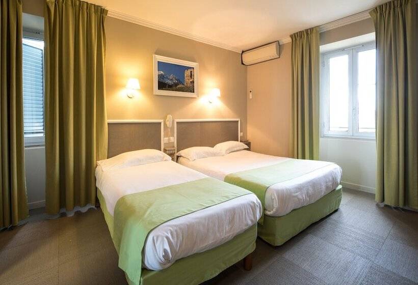Номер Стандарт, Sud Hôtel Restaurant