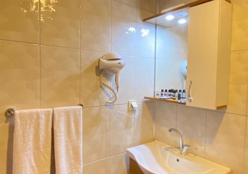 Quarto Estandar, Dream Town Hotel&restaurant