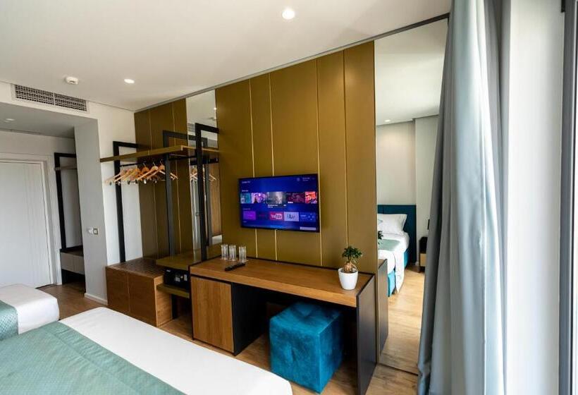 标准三人间, Ames Hotel & Spa
