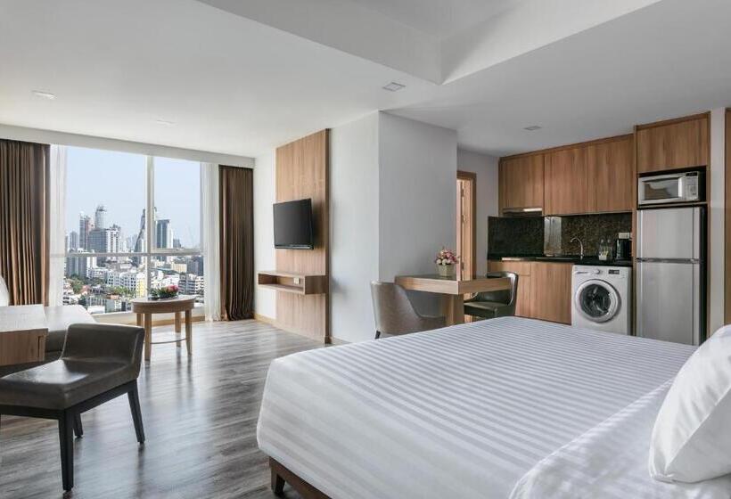 سوییت لوکس, Adelphi Grande Sukhumvit