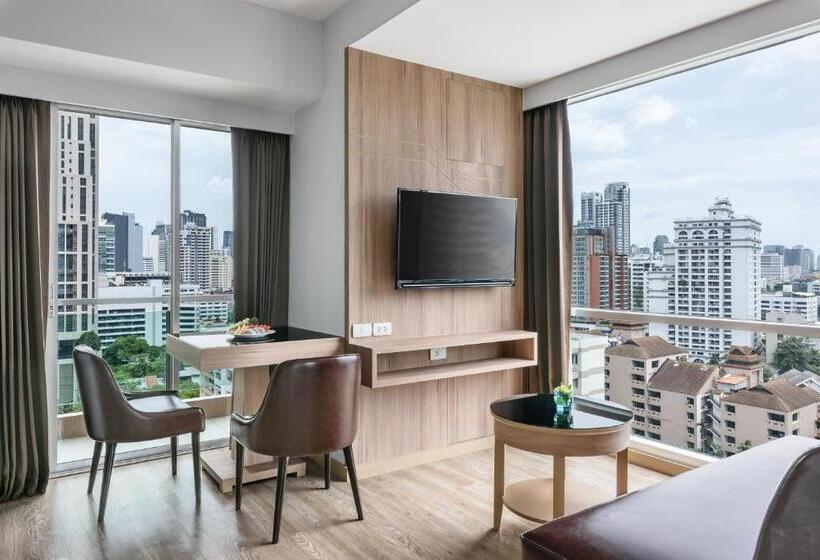 سوییت اجرایی, Adelphi Grande Sukhumvit