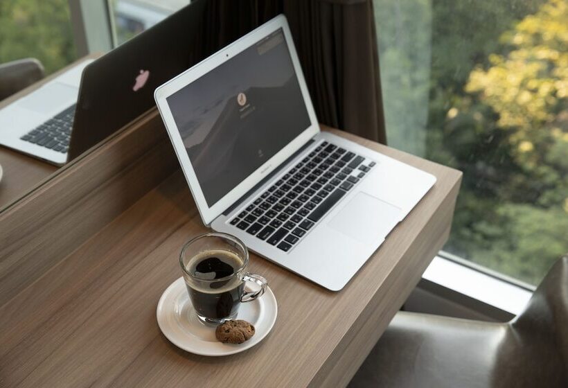 سوییت لوکس, Adelphi Grande Sukhumvit