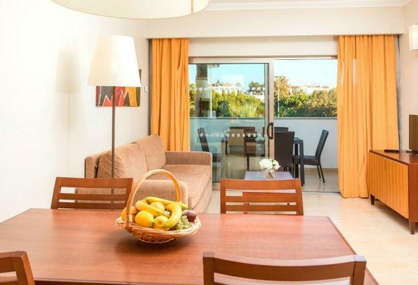 2 Bedroom Apartment Garden View, Alfagar Apart