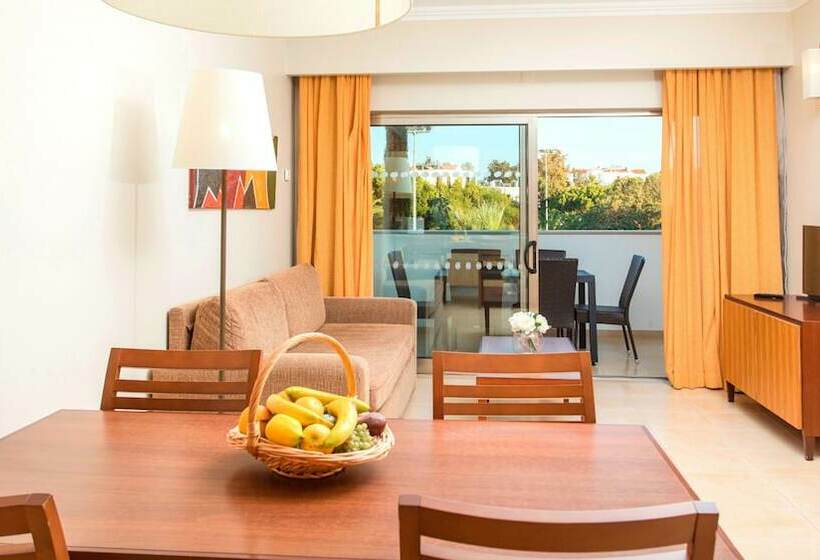 2 Bedroom Apartment Garden View, Alfagar Apart
