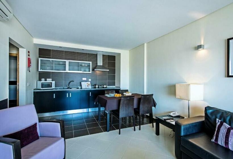 패밀리 아파트, Areias Village Beach Suite