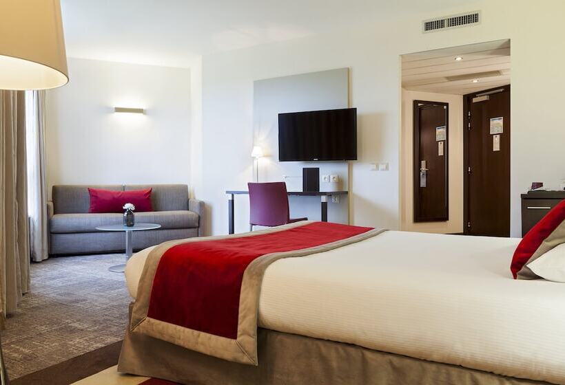 Номер Премиум Вид на Озеро, Holiday Inn   Strasbourg   Nord, An Ihg