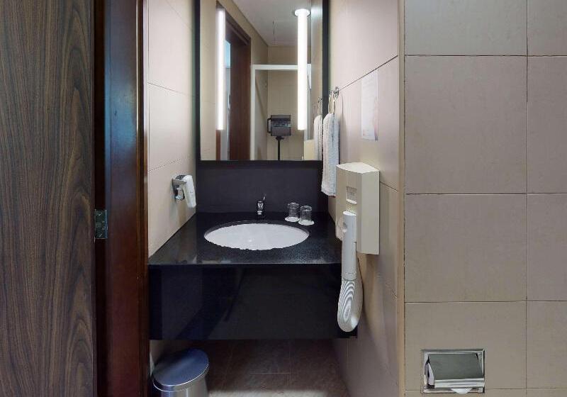 Номер Стандарт, Ibis Al Barsha