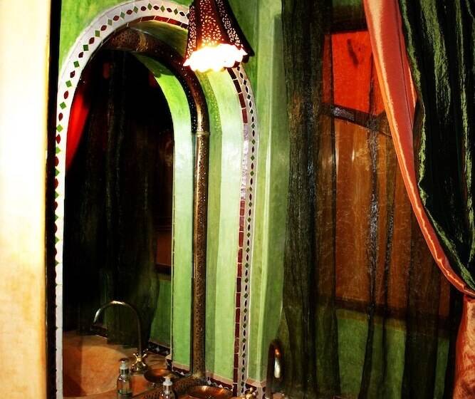 سوییت, Riad Lorsya