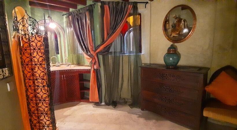 سوییت, Riad Lorsya